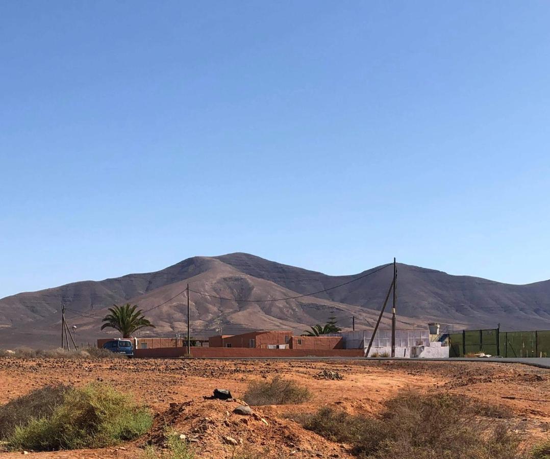 Villa Casa Del Sol 3 Bedroom Villa With Private Solar Covered 12M X 6M Pool Minimum Stay 7 Nights Chromecast And Wifi Throughout The Property Triquivijate Bagian luar foto