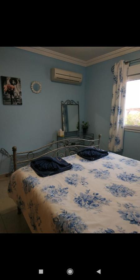 Villa Casa Del Sol 3 Bedroom Villa With Private Solar Covered 12M X 6M Pool Minimum Stay 7 Nights Chromecast And Wifi Throughout The Property Triquivijate Bagian luar foto