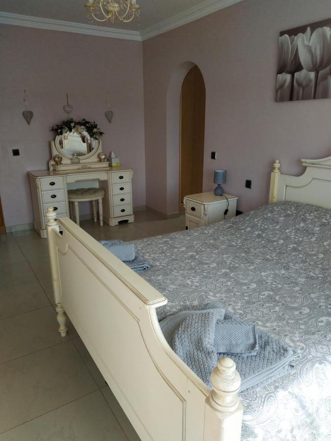 Villa Casa Del Sol 3 Bedroom Villa With Private Solar Covered 12M X 6M Pool Minimum Stay 7 Nights Chromecast And Wifi Throughout The Property Triquivijate Bagian luar foto